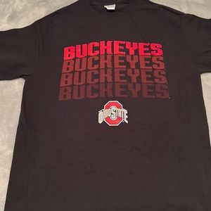 Buckeyes T-shirt - medium